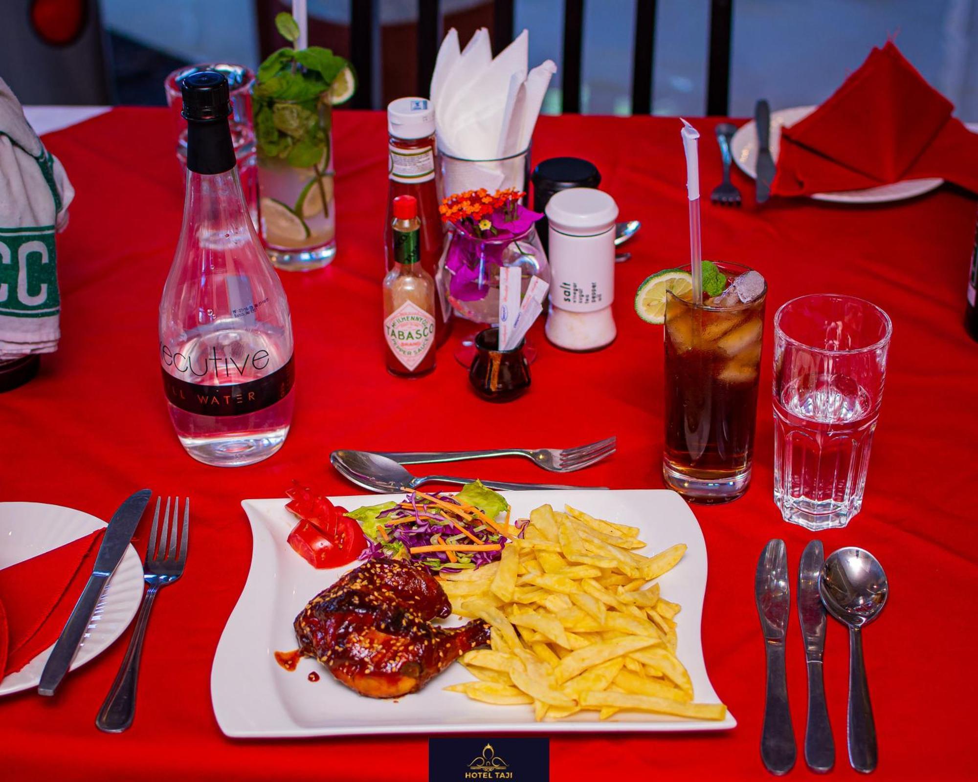 Hotel Taji Nanyuki Εξωτερικό φωτογραφία